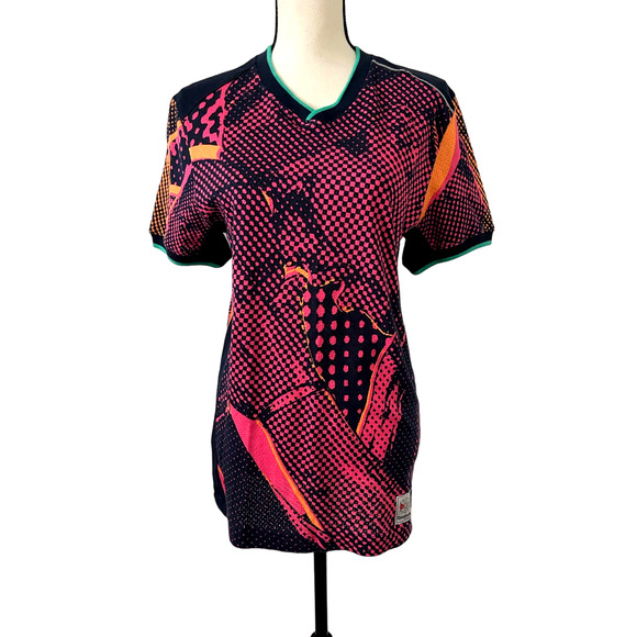 Reebok Classic Lemar & Dauley Mesh Jersey Womens Size Small Pink Athletic Shirt - Picture 2 of 9